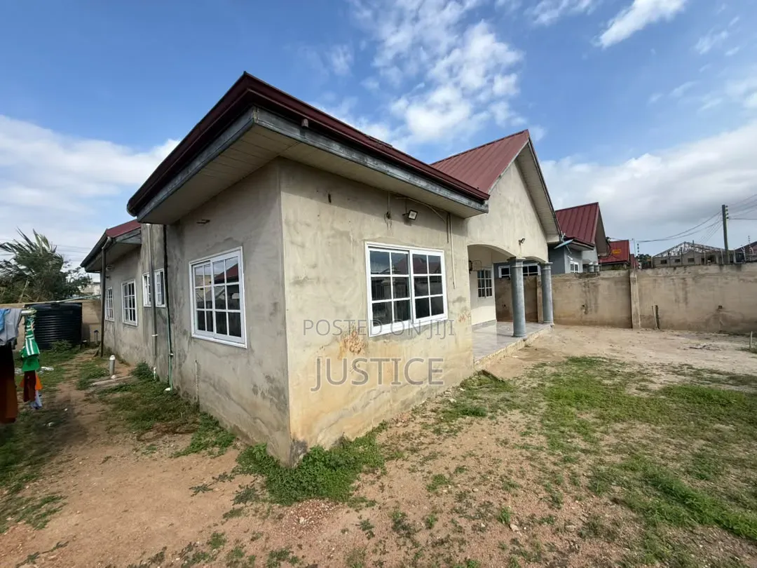 3bdrm House in Amasaman for sale