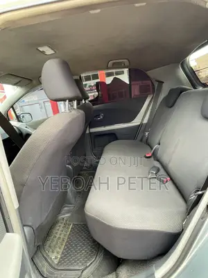 Toyota Vitz 2010 Gray