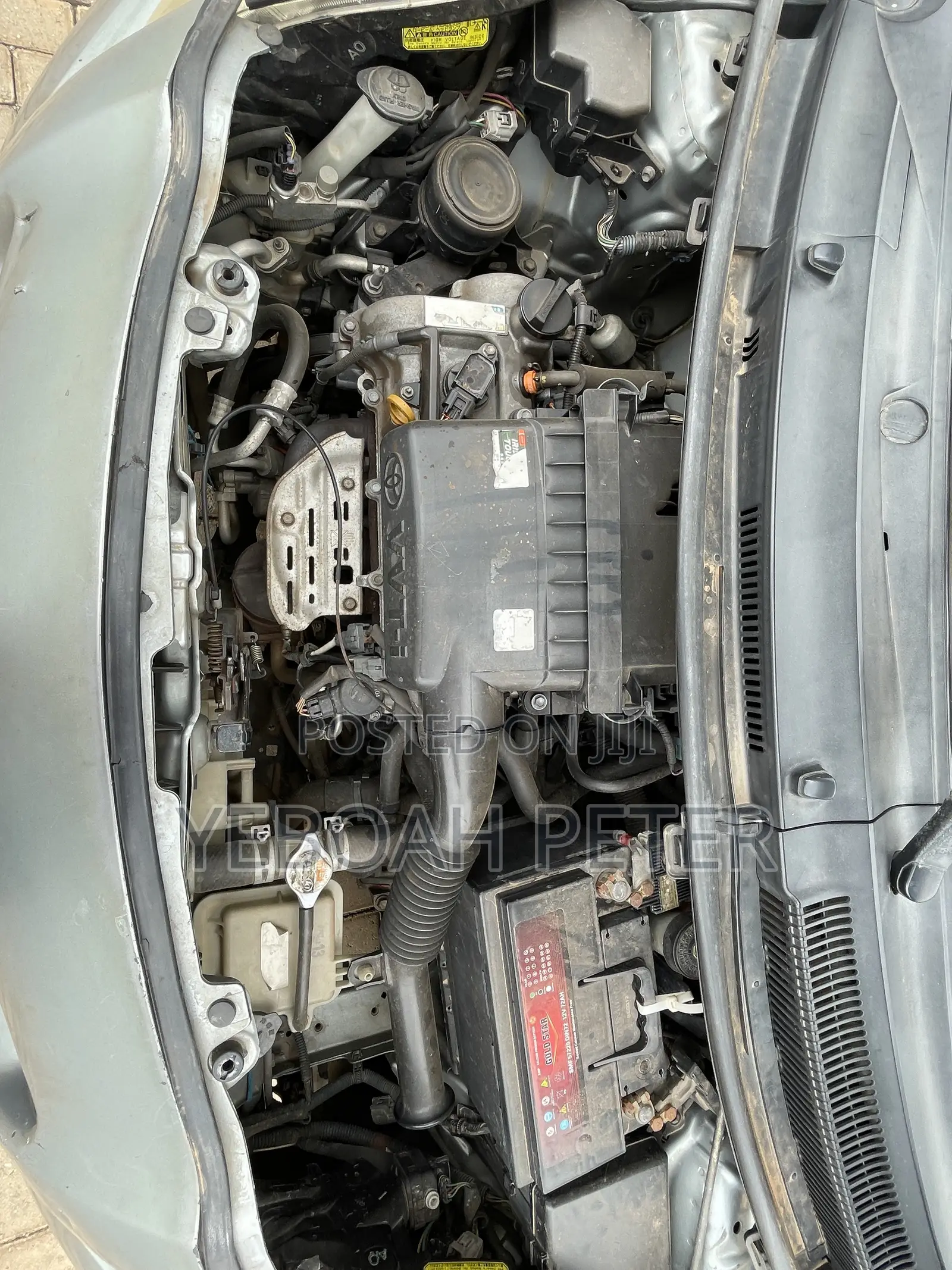 Toyota Vitz 2010 Gray