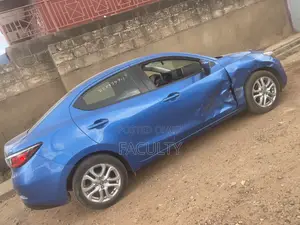 Toyota Yaris iA 1.5 FWD 2016 Blue