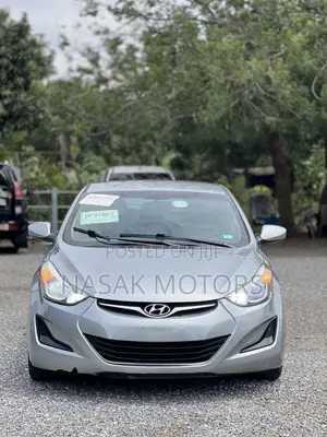 Hyundai Elantra SE 4dr Sedan (1.8L 4cyl 6M) 2014 Silver