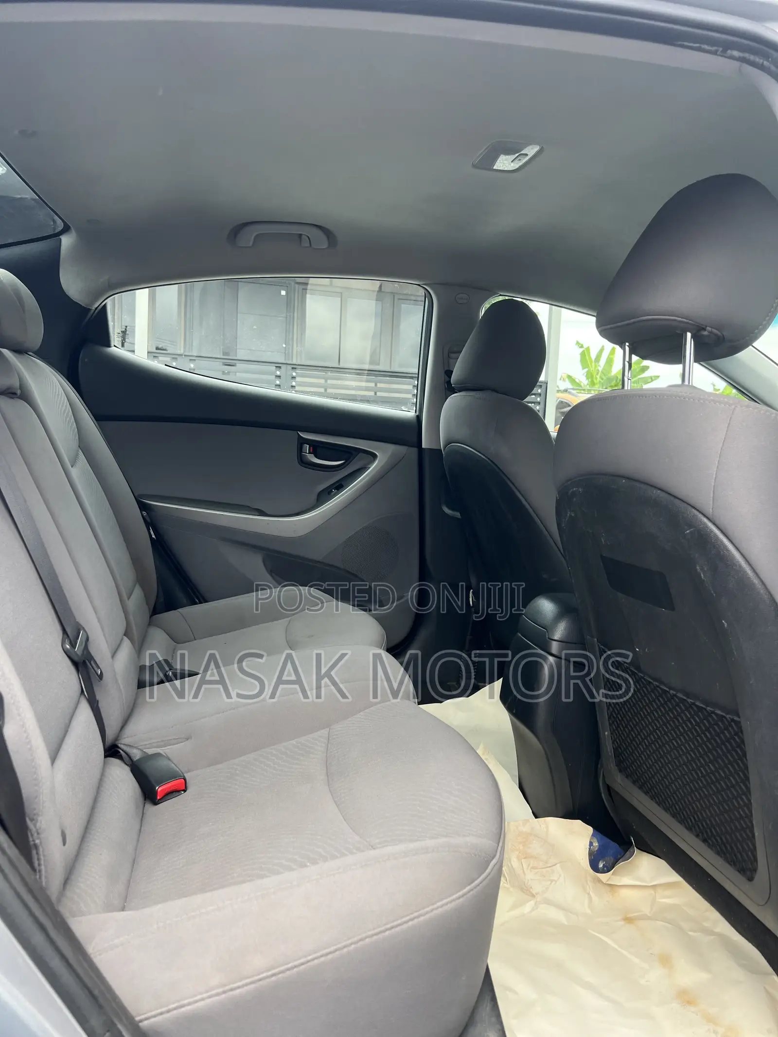 Hyundai Elantra SE 4dr Sedan (1.8L 4cyl 6M) 2014 Silver