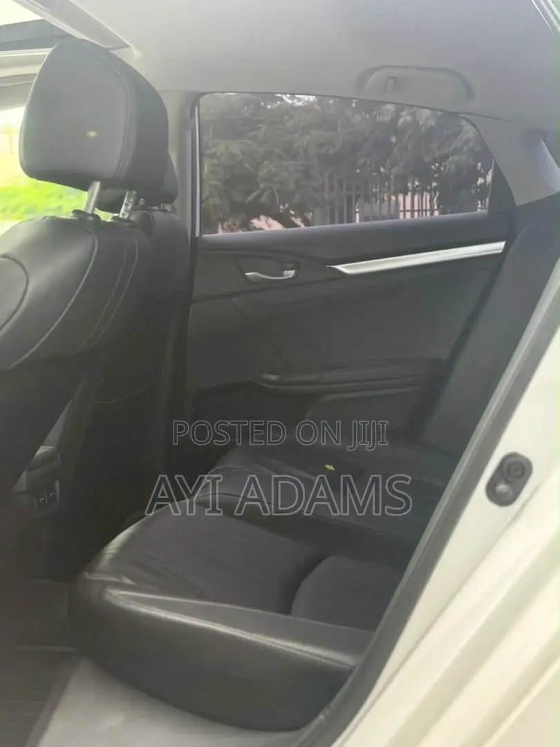 Honda Civic Touring Sedan 2018 White