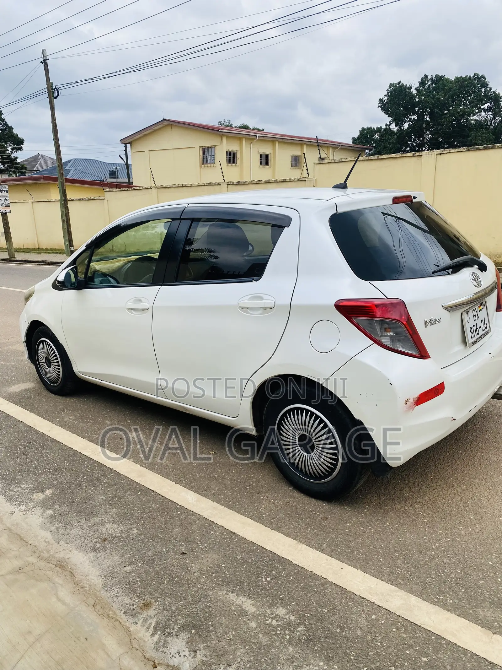 Toyota Vitz 1.3 AWD 3dr 2013 White