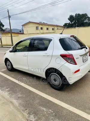 Toyota Vitz 1.3 AWD 3dr 2013 White