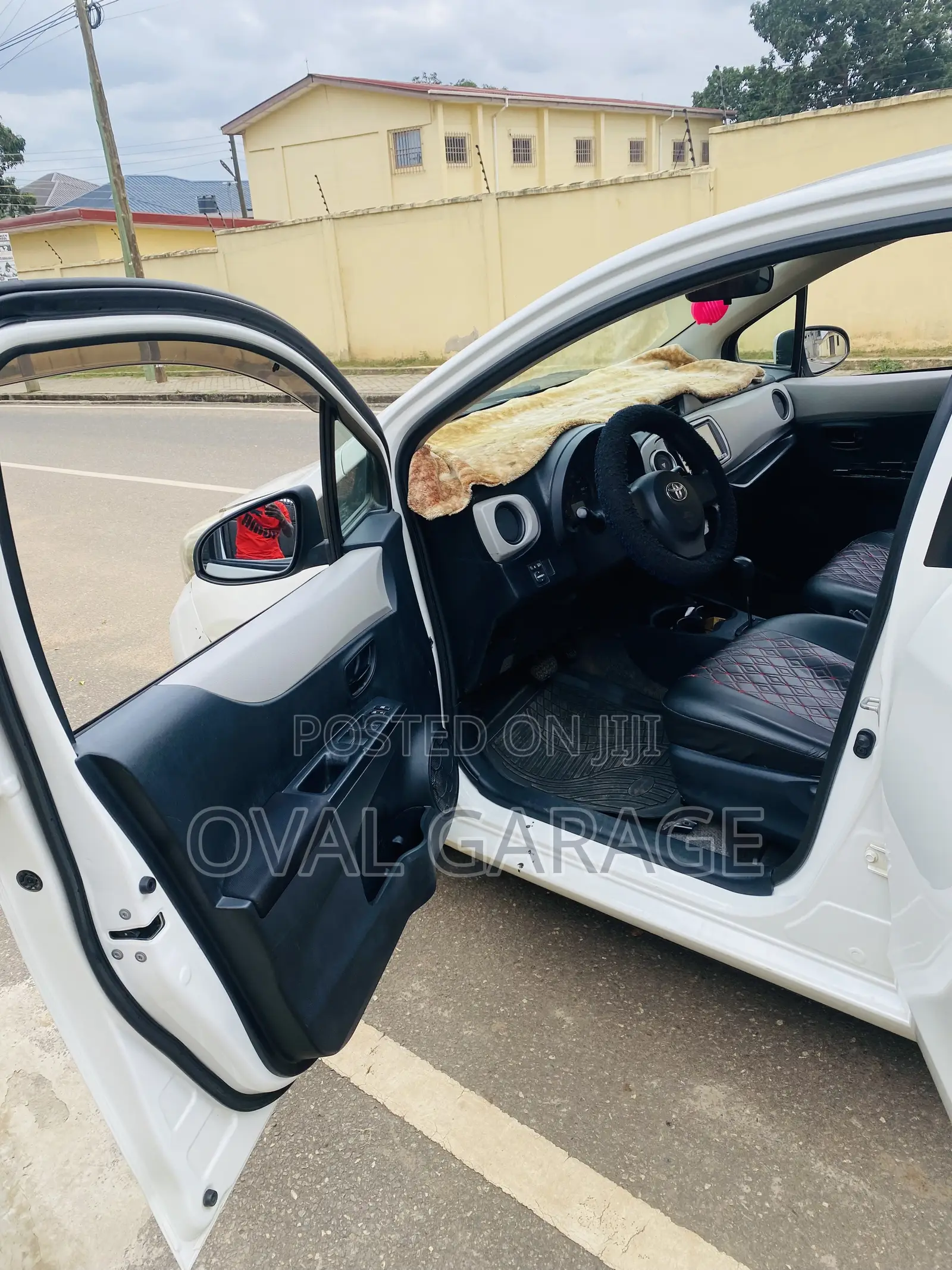 Toyota Vitz 1.3 AWD 3dr 2013 White