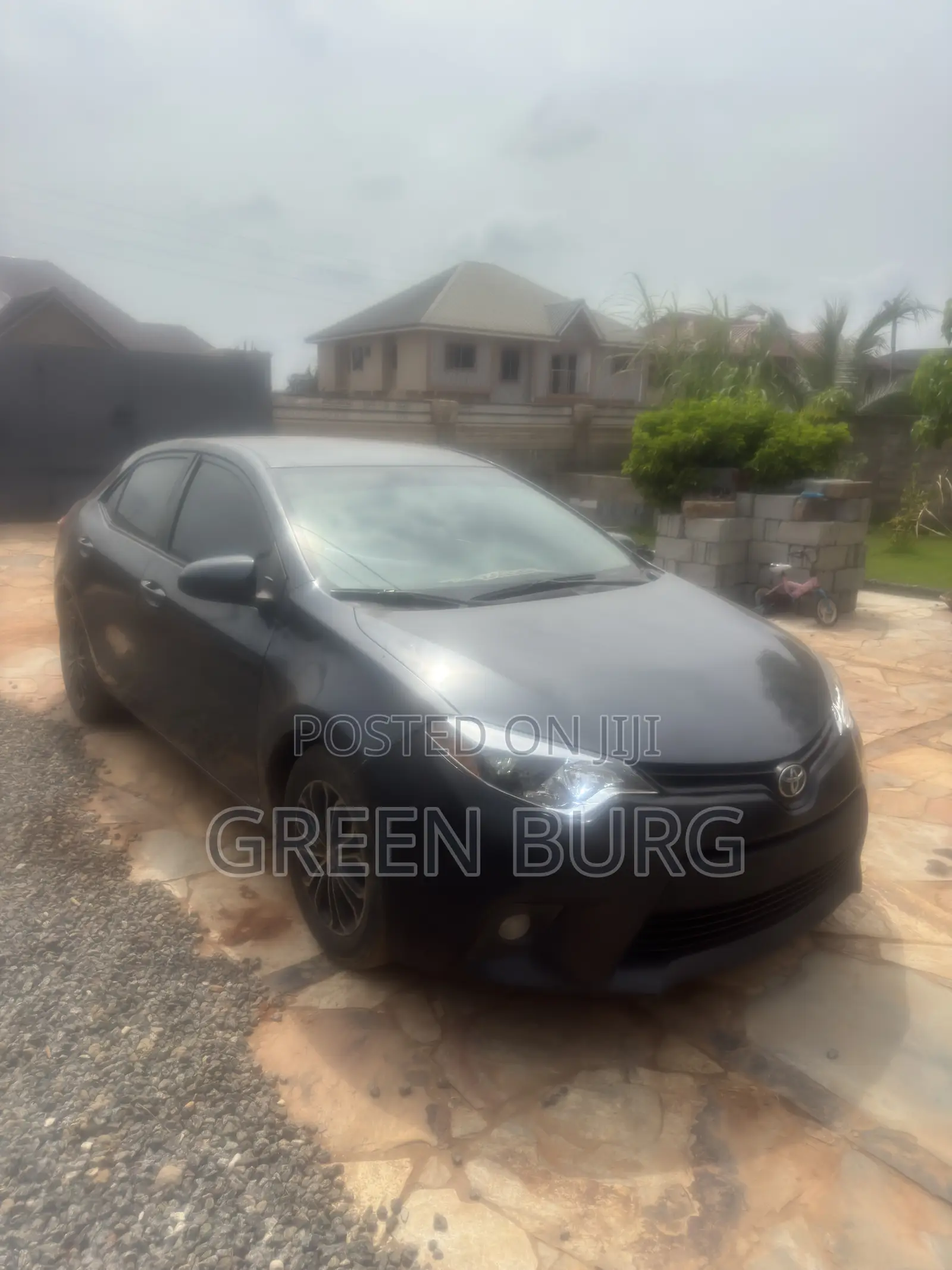 Toyota Corolla L 4dr Sedan (1.8L 4cyl 4A) 2015 Gray