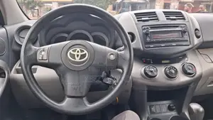Toyota RAV4 2.5 2010 Black