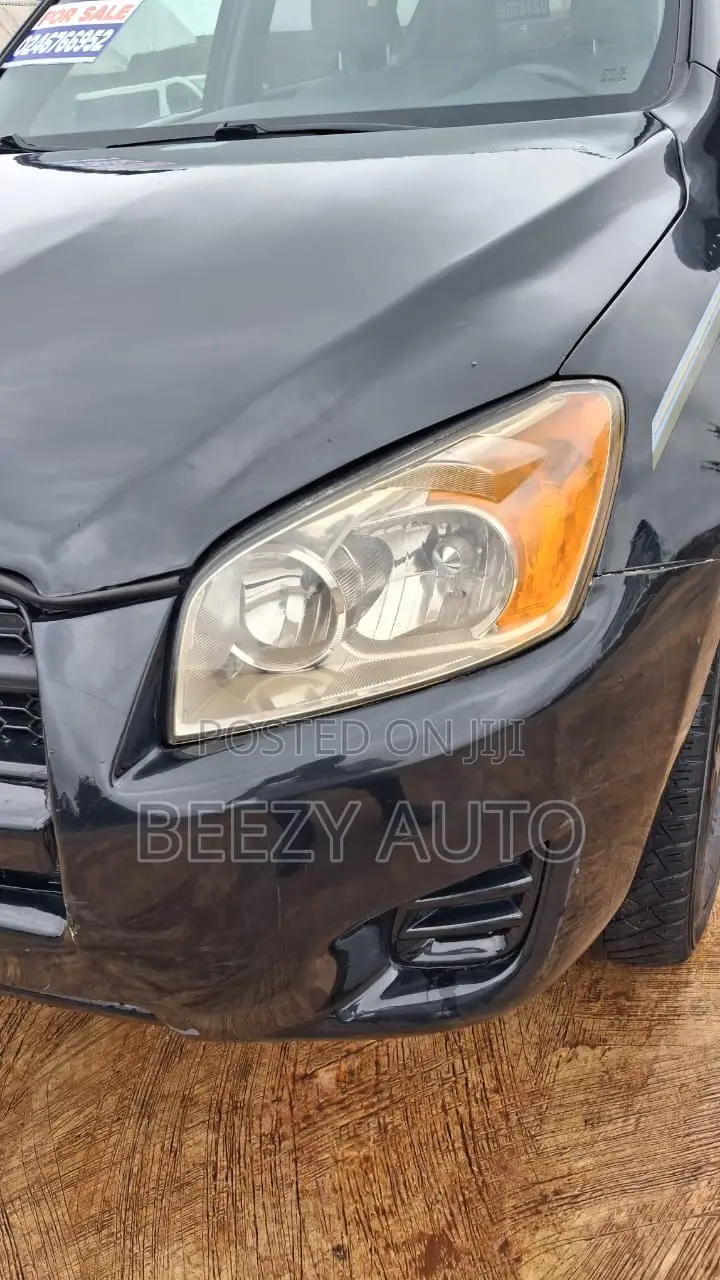 Toyota RAV4 2.5 2010 Black