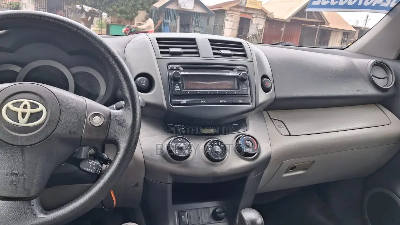 Toyota RAV4 2.5 2010 Black