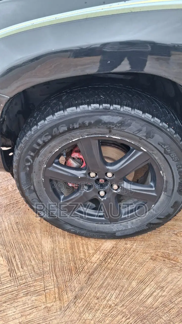Toyota RAV4 2.5 2010 Black