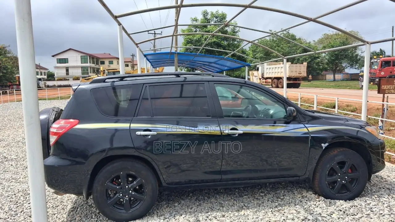 Toyota RAV4 2.5 2010 Black