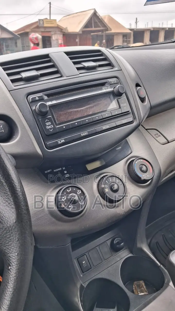 Toyota RAV4 2.5 2010 Black