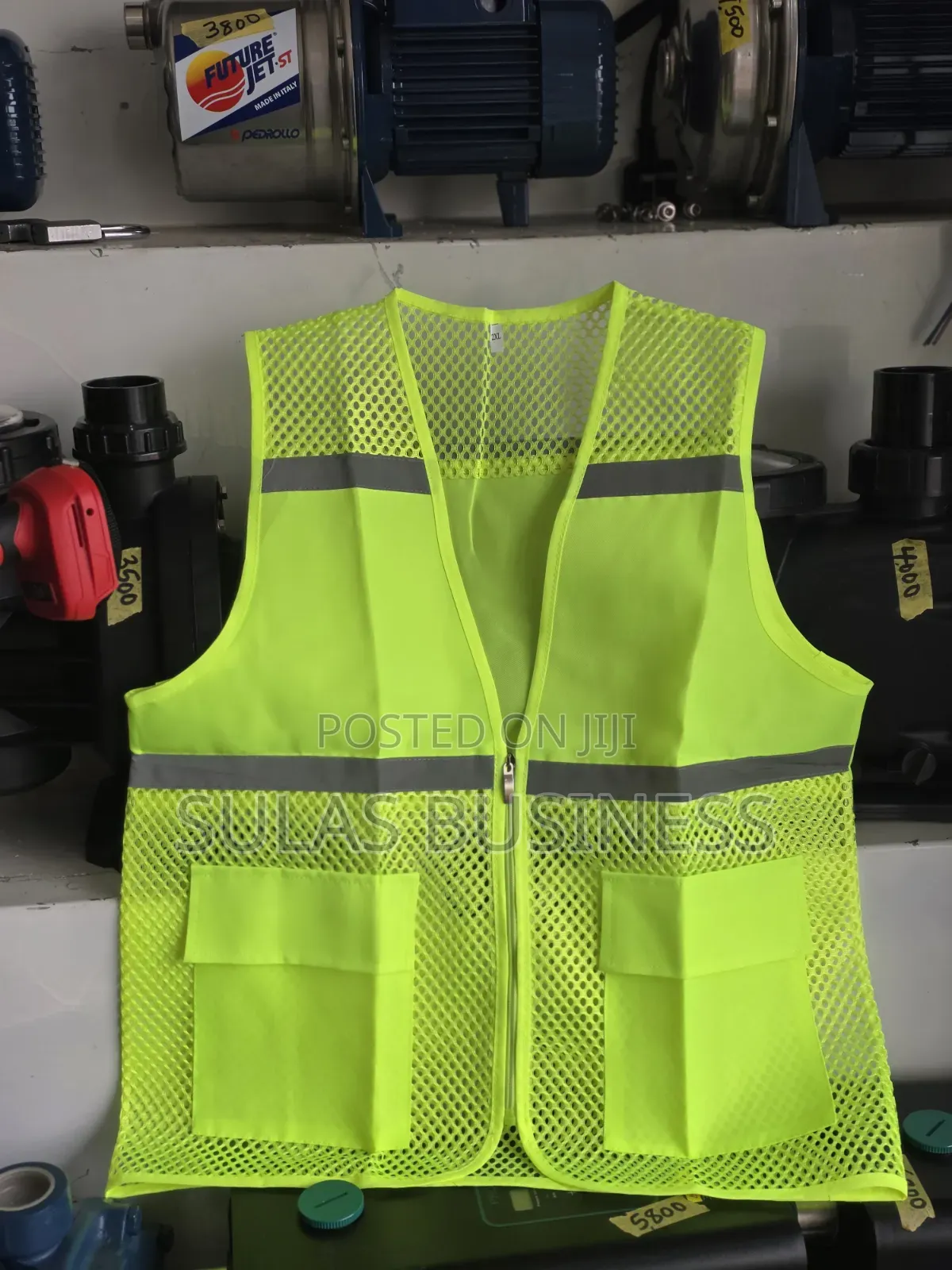 Reflectors and Live Jackets