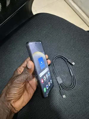 New Samsung Galaxy S24 128 GB Gray