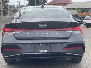 Hyundai Elantra 2024 Gray