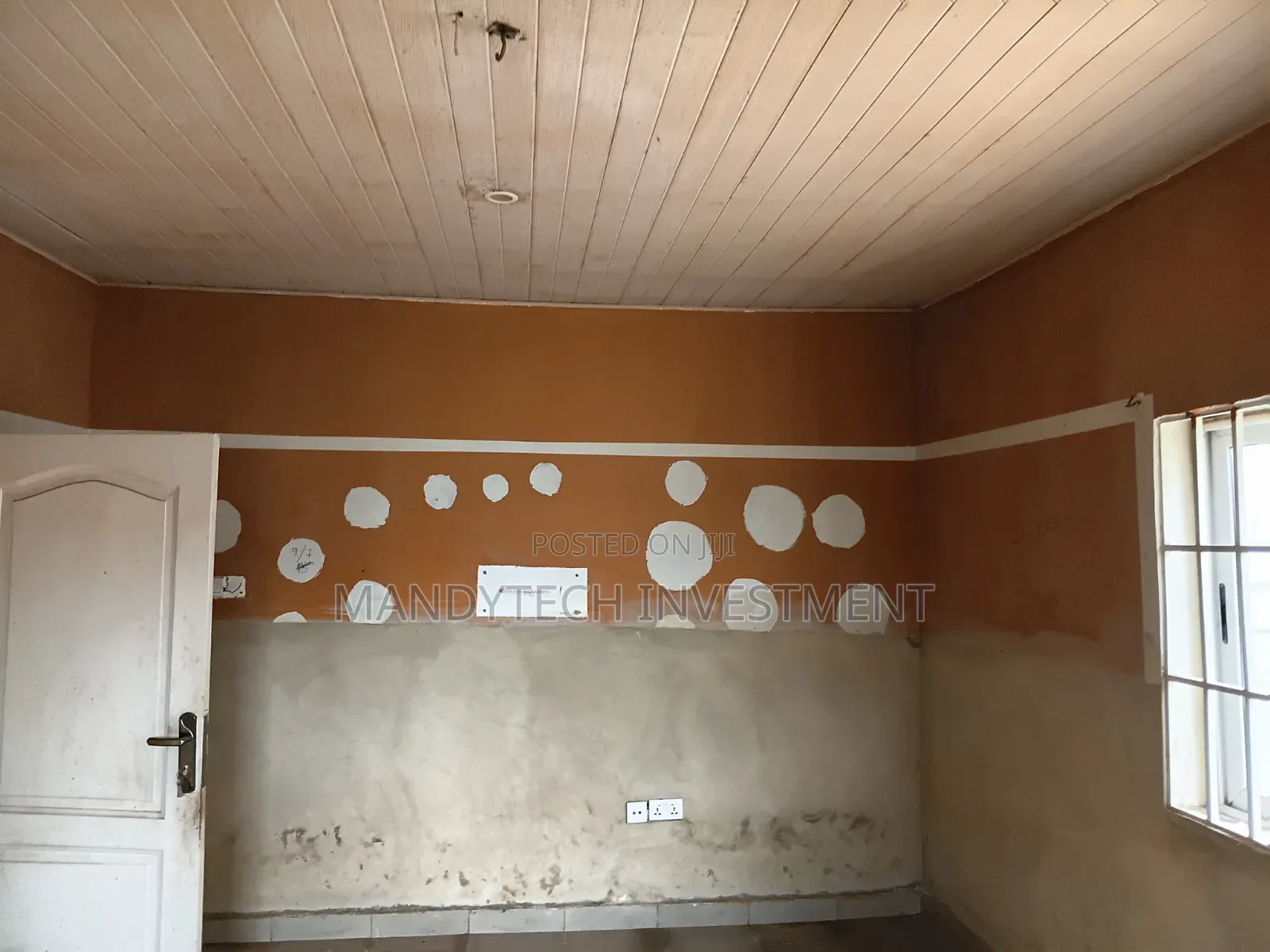 2bdrm House in Lake Side Estate for sale