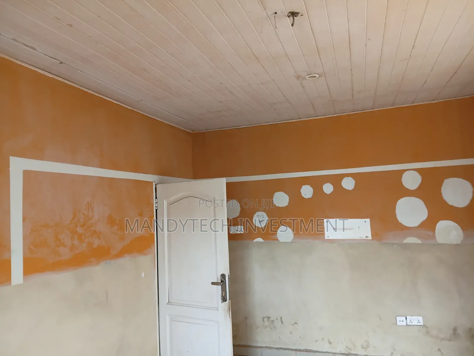 2bdrm House in Lake Side Estate for sale
