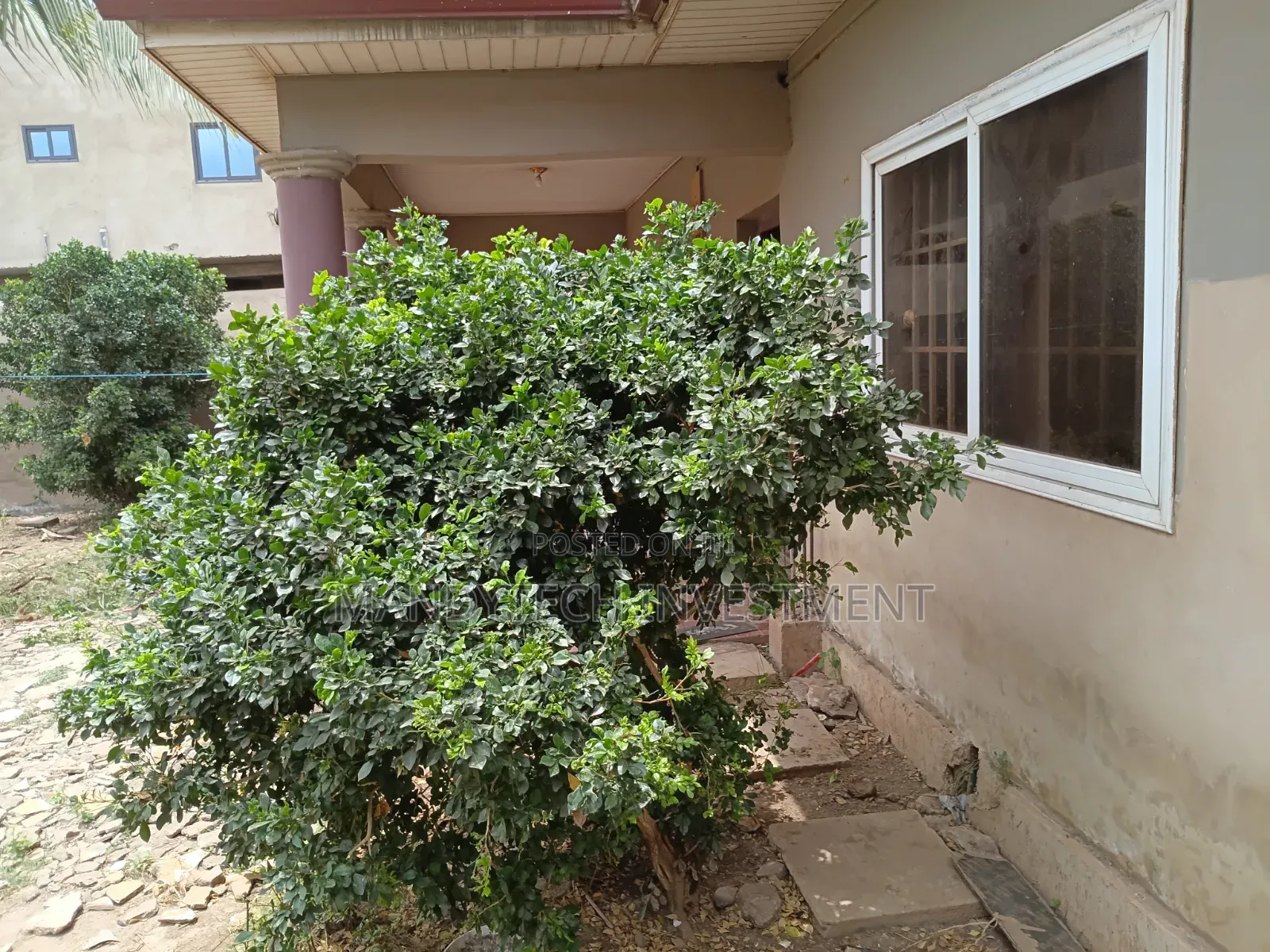 2bdrm House in Lake Side Estate for sale