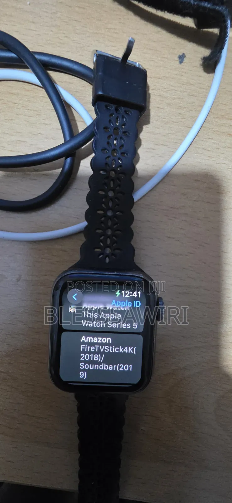 Apple Watch 5 Series GPS Original From Usa 40mm 85% Battery Health