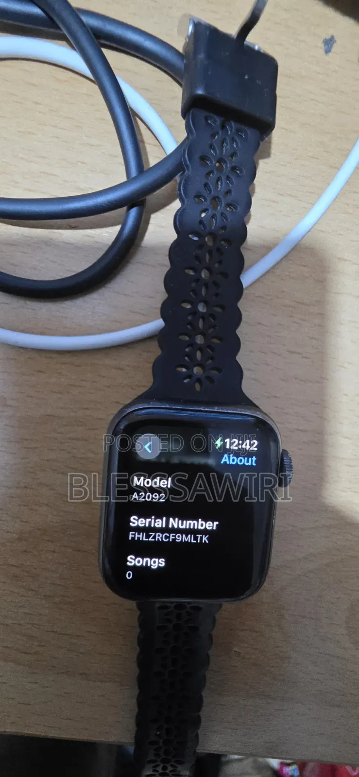 Apple Watch 5 Series GPS Original From Usa 40mm 85% Battery Health