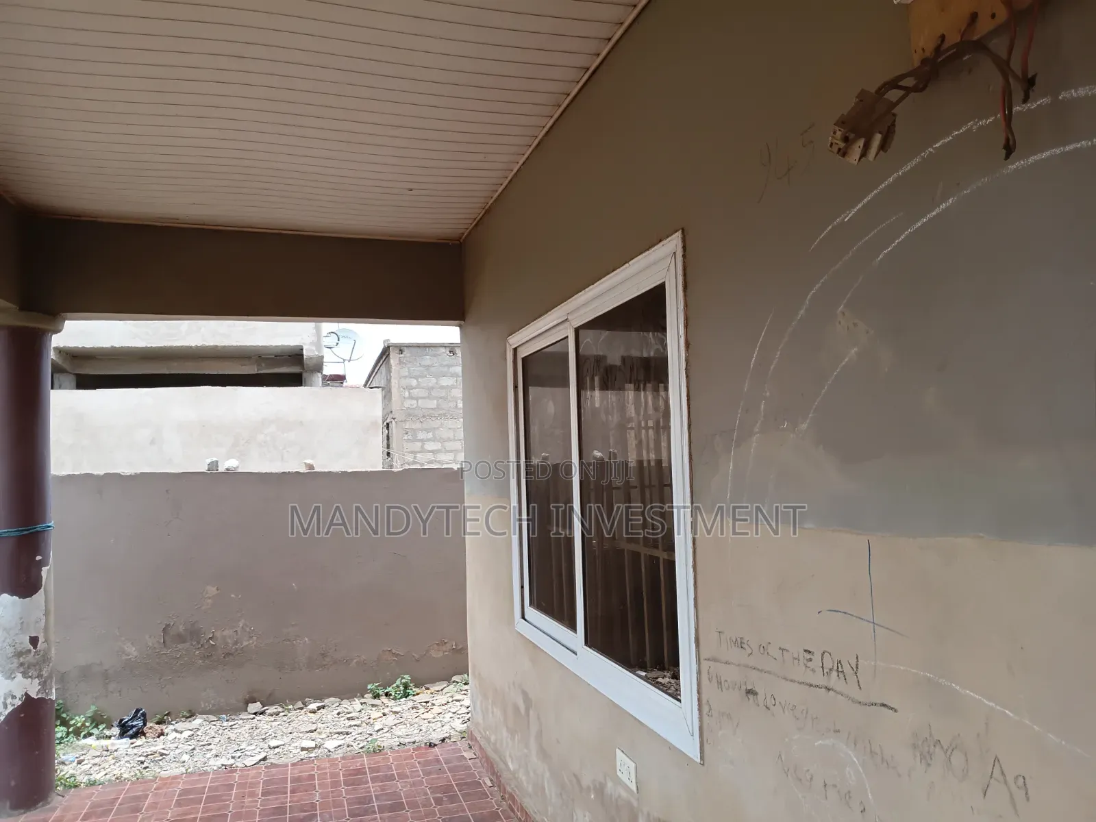 2bdrm House in Lake Side Estate for sale
