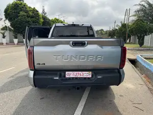 Toyota Tundra Limited CrewMax 5.5' Bed 2024 Silver