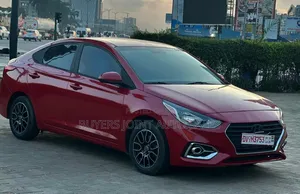 Hyundai Accent SE 2018 Maroon