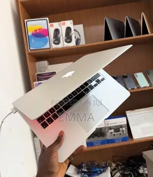 Laptop Apple MacBook Air 2015 4GB Intel Core i5 SSD 128GB