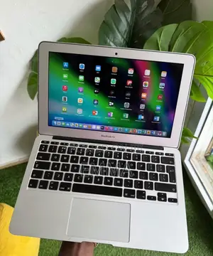 Laptop Apple MacBook Air 2015 4GB Intel Core i5 SSD 128GB