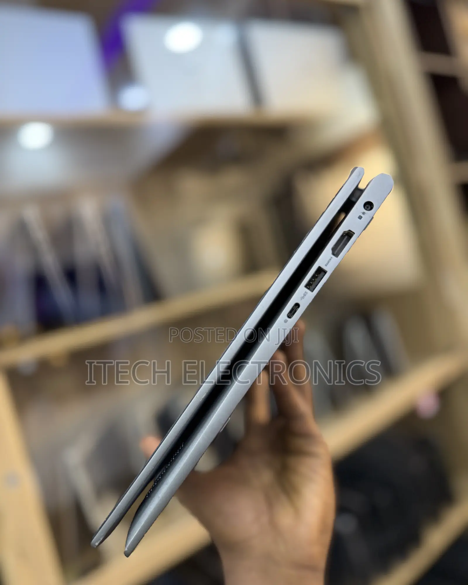 Laptop Dell Inspiron 14 5400 2-in-1 16GB Intel Core i7 SSD 512GB