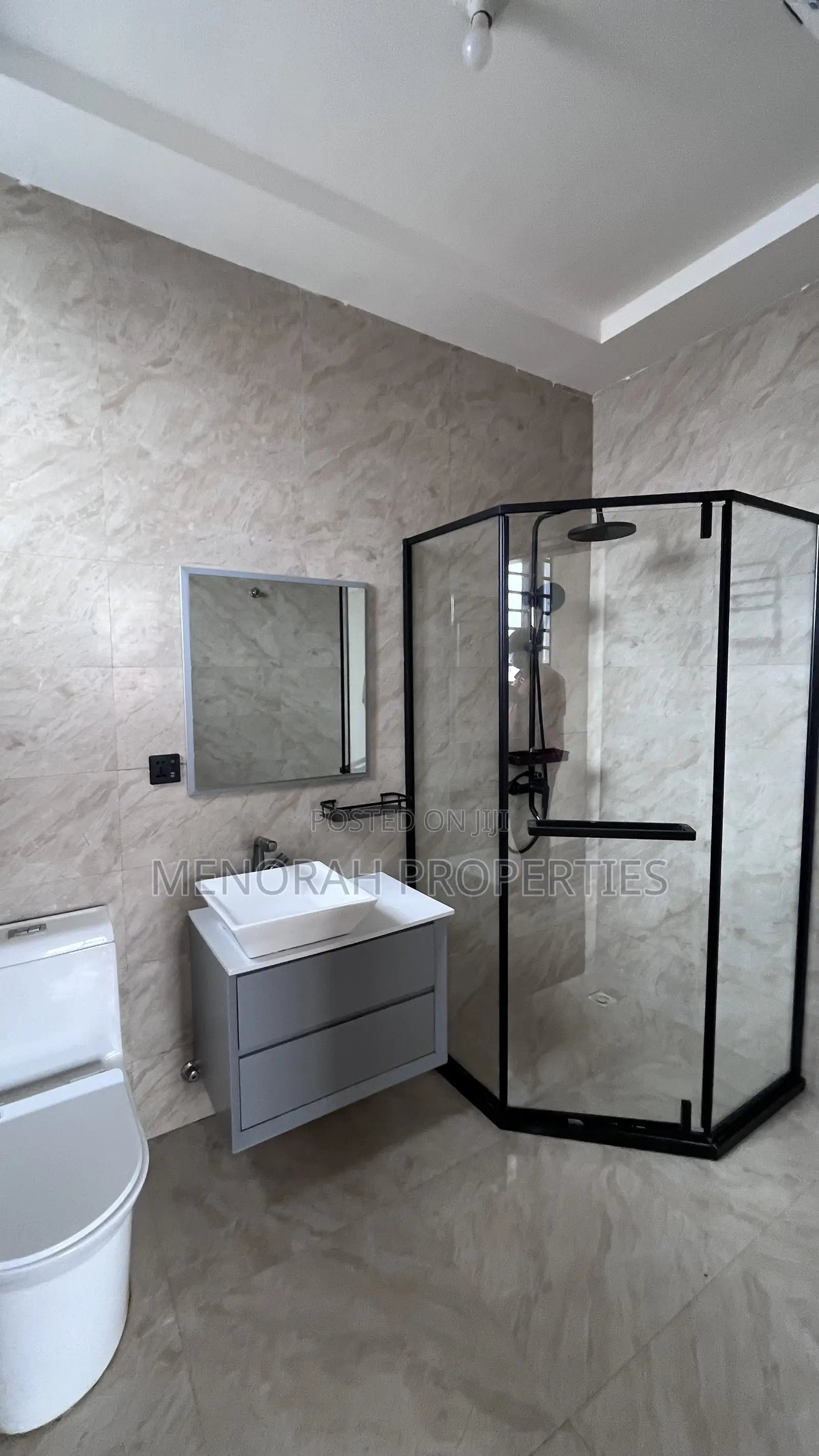 2bdrm Apartment in Adenta Fafraha, Frafraha for rent