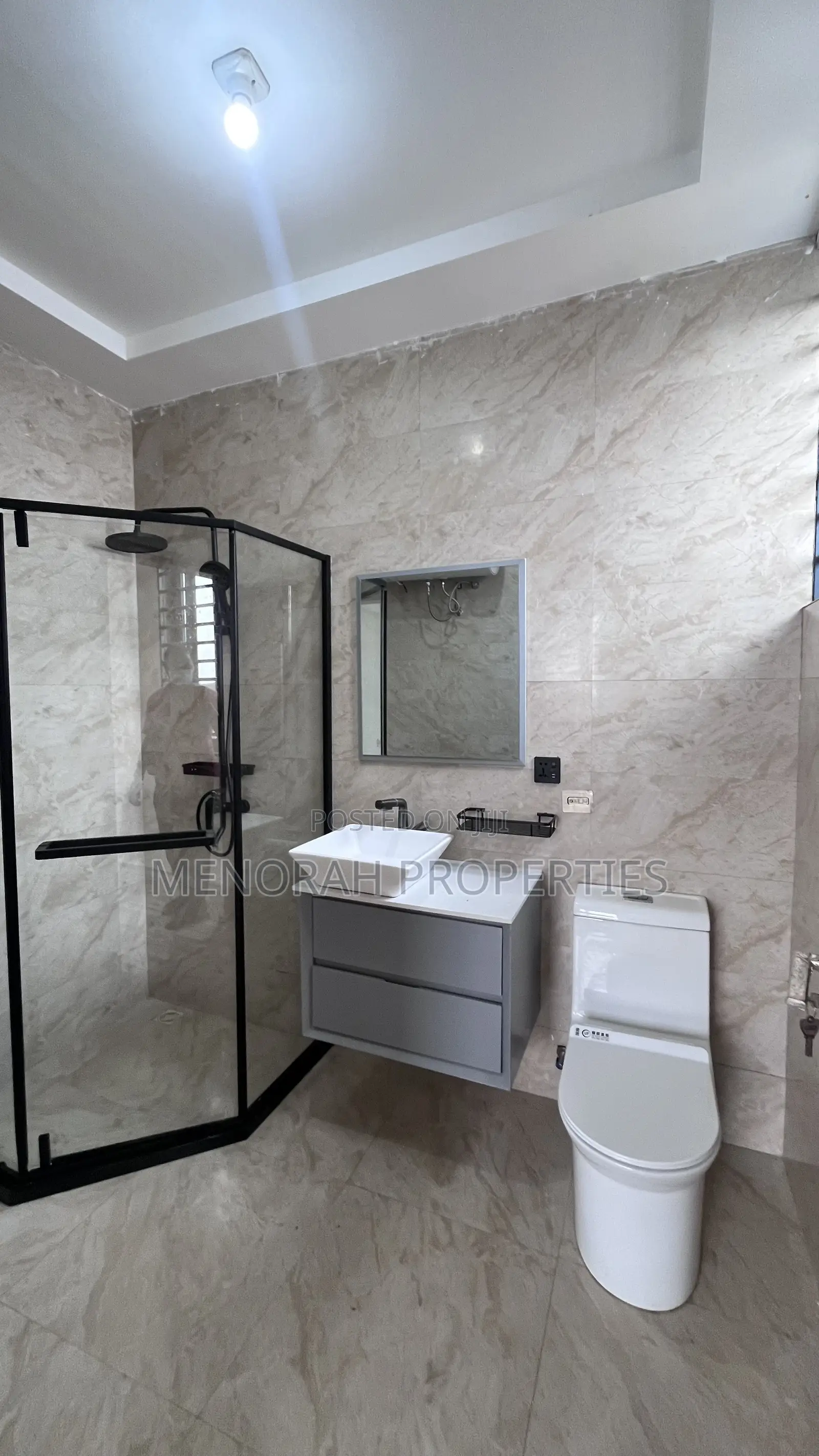 2bdrm Apartment in Adenta Fafraha, Frafraha for rent
