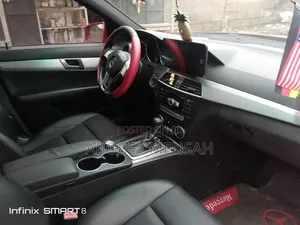 Mercedes-Benz C250 2014 Red