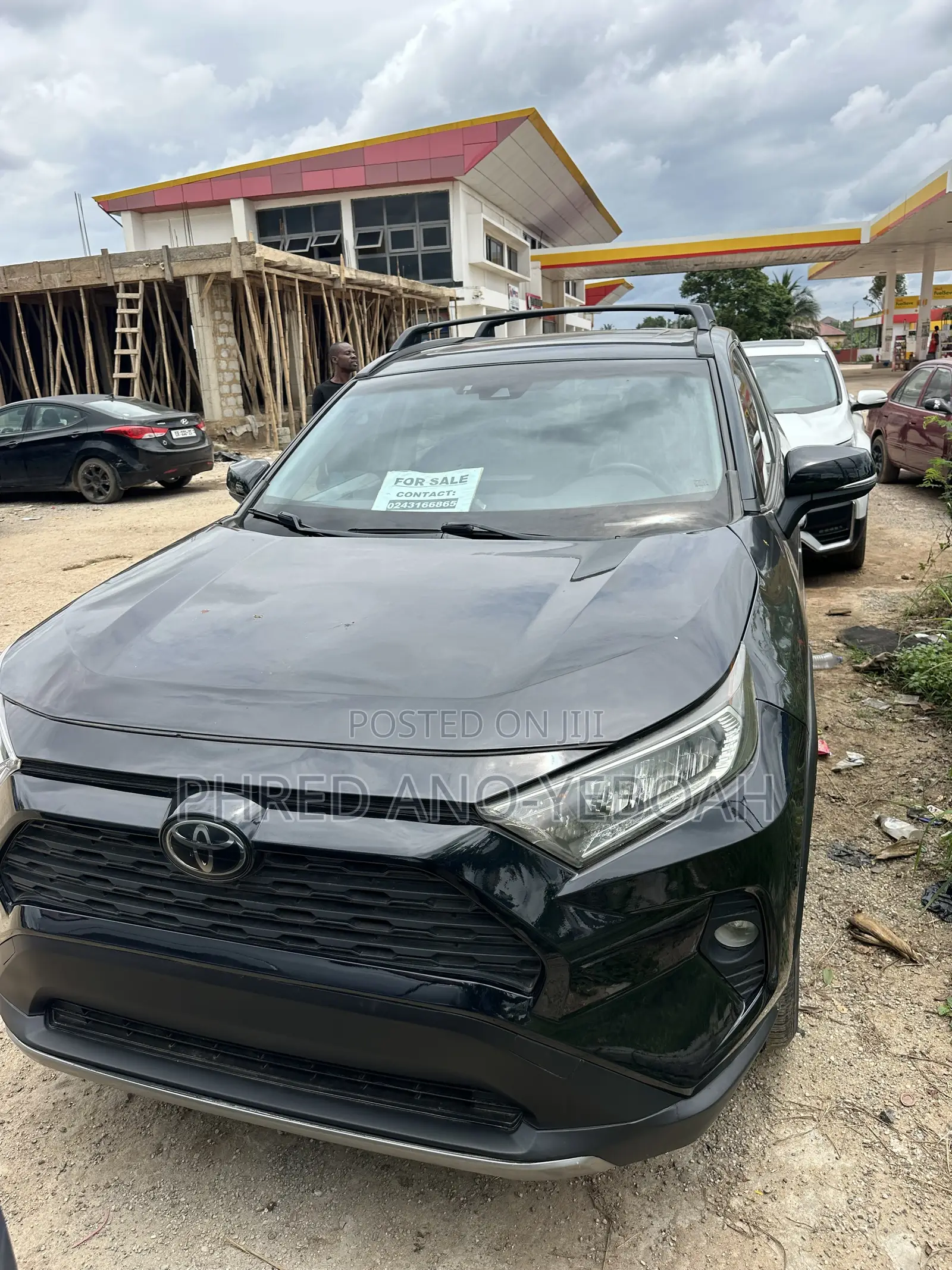 Toyota RAV4 XLE Premium 2021 Black