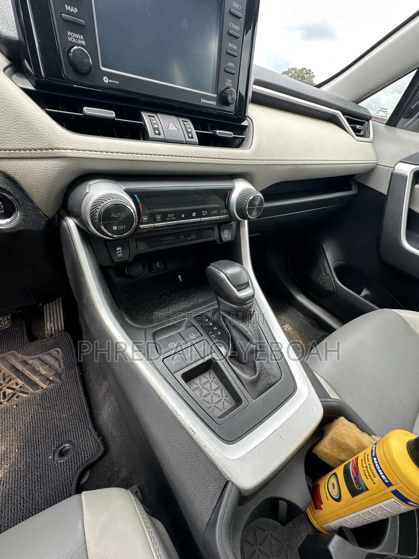 Toyota RAV4 XLE Premium 2021 Black
