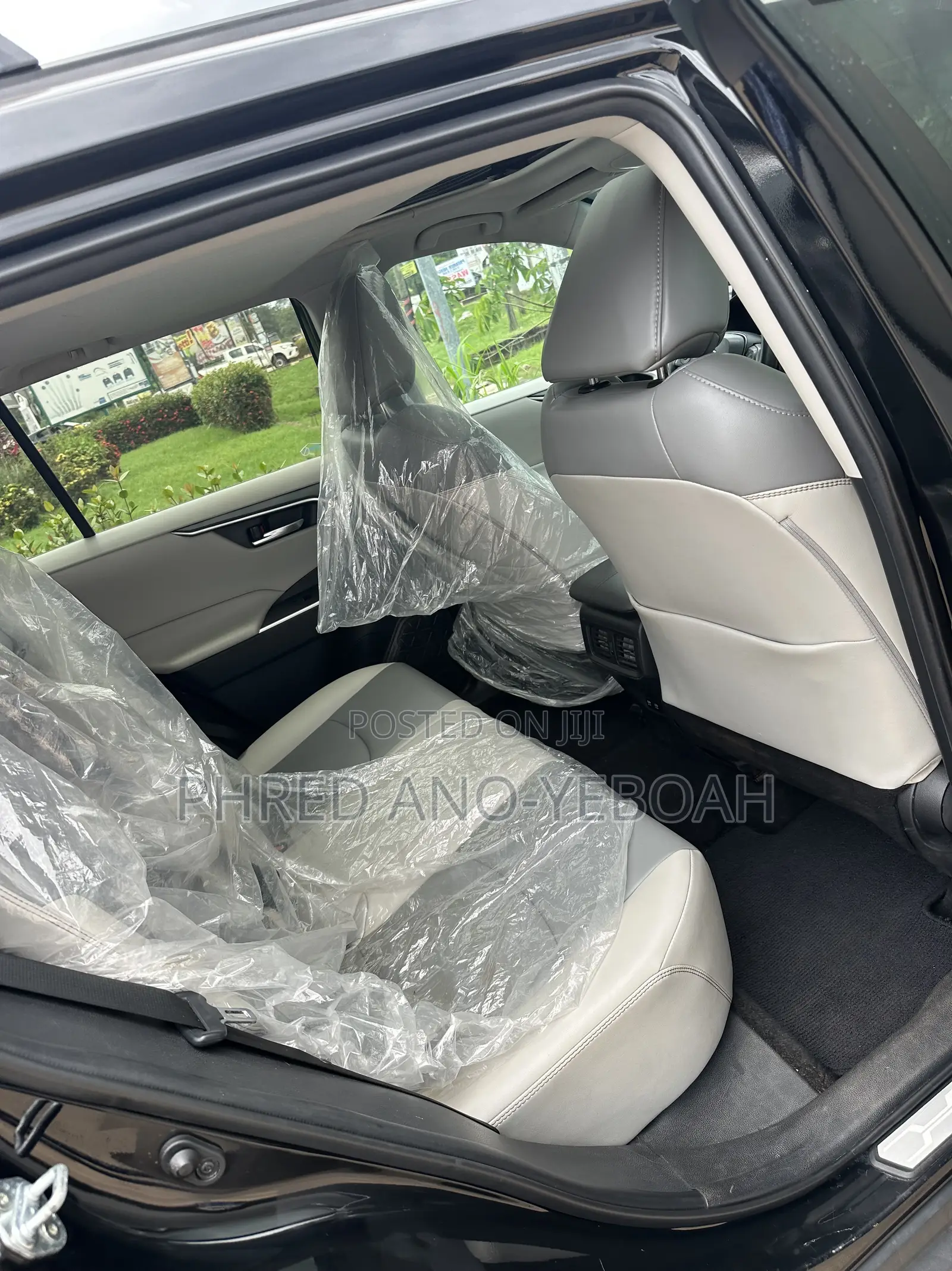 Toyota RAV4 XLE Premium 2021 Black