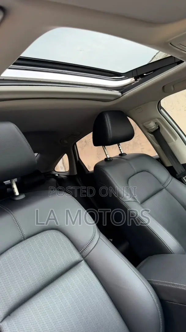 Honda Civic 2024 White