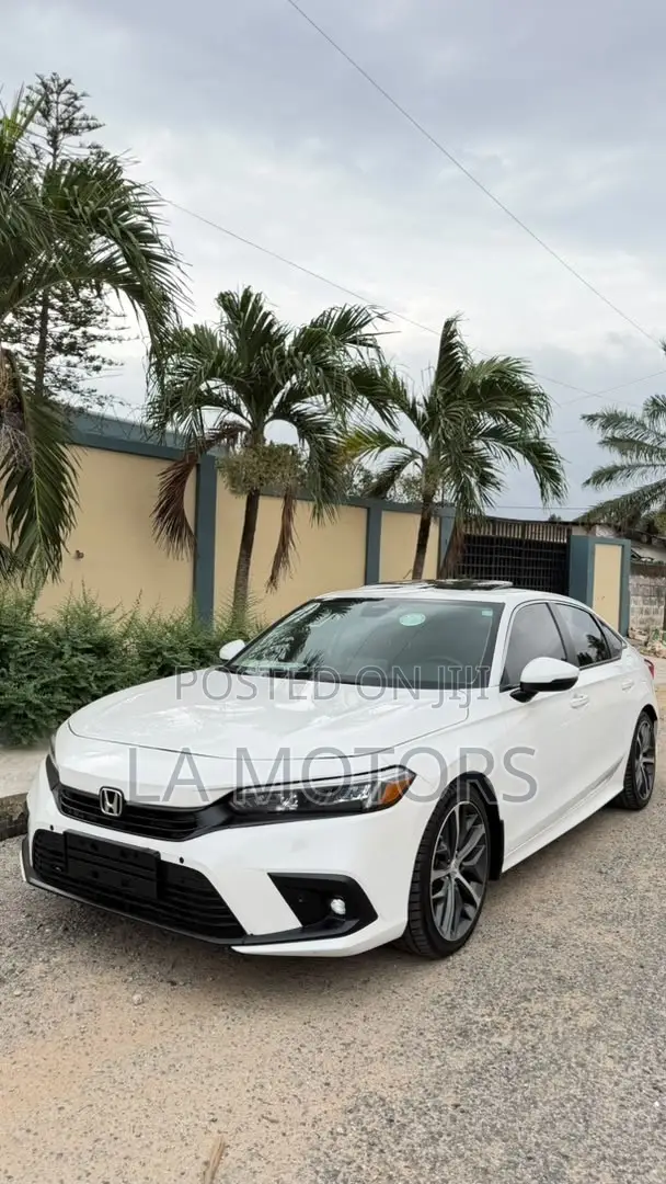 Honda Civic 2024 White