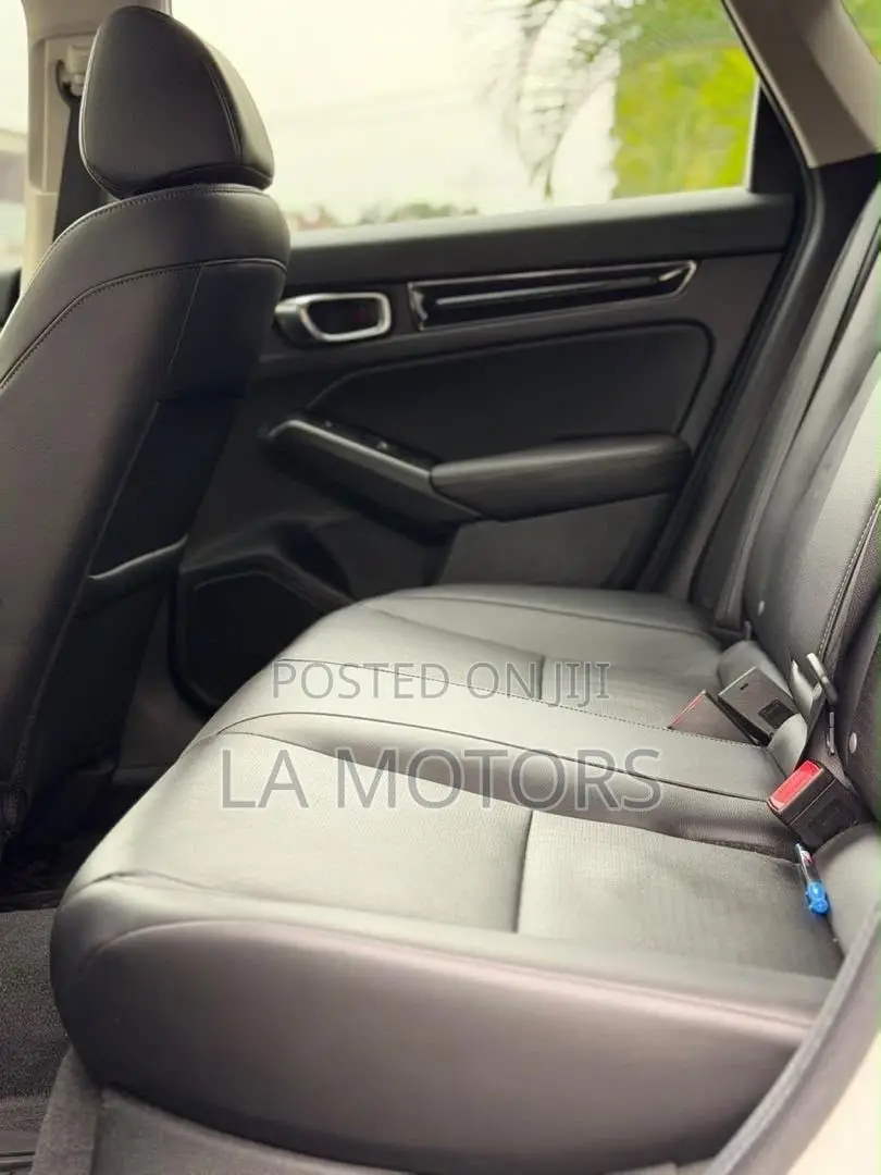 Honda Civic 2024 White