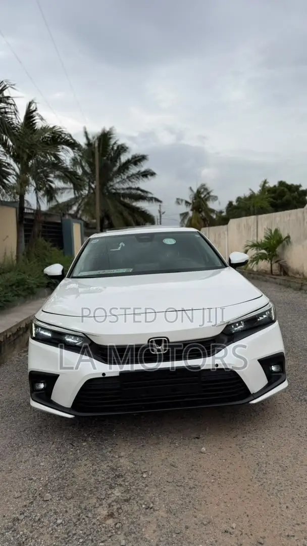 Honda Civic 2024 White