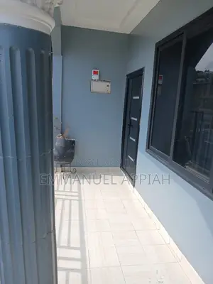 5bdrm Apartment in Gbawe Topbase, Accra Metropolitan for sale