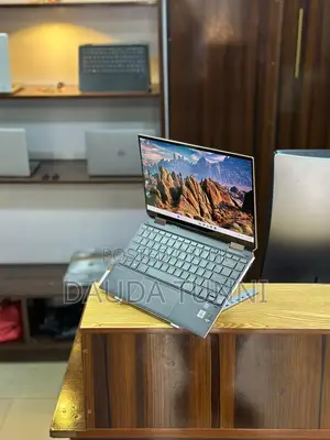 New Laptop HP ZBook Firefly G8 16GB Intel Core i5 SSD 512GB