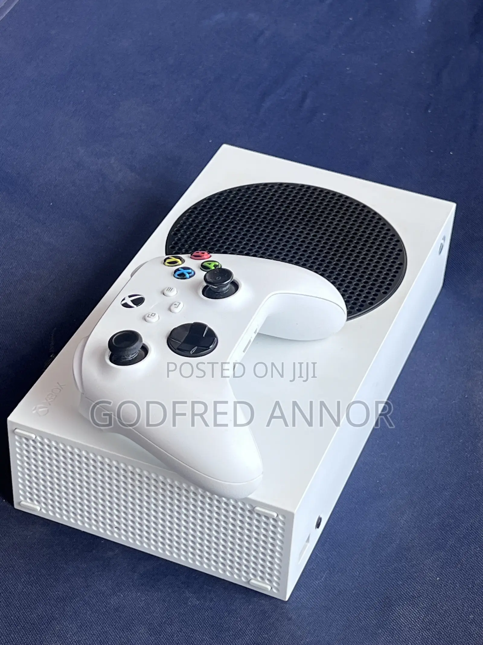Used XBOX Series S, Comes With One Controller and FC26 Online