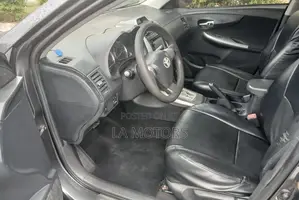 Toyota Corolla 2013 Gray