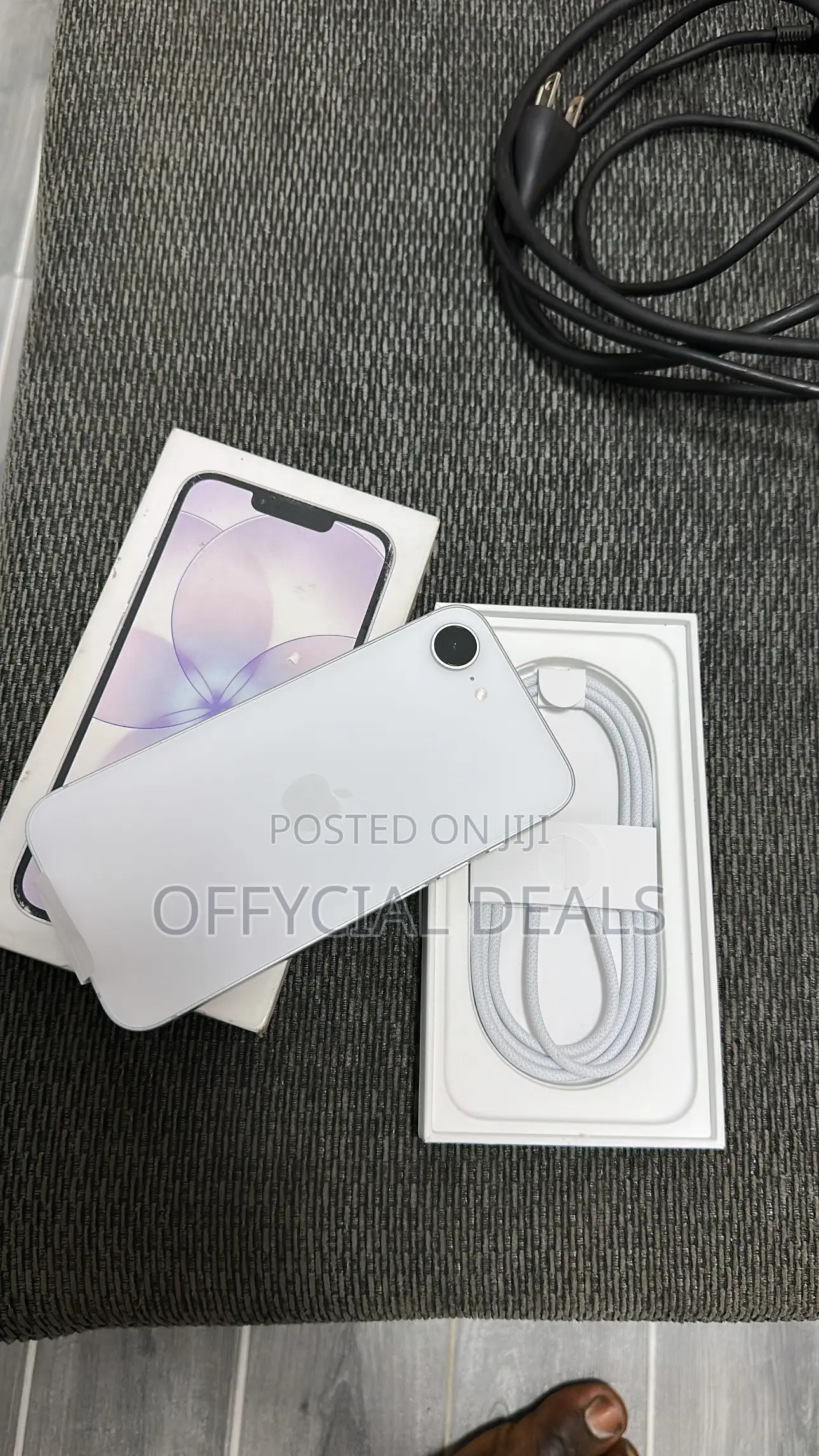 New Apple iPhone 17e 256 GB White