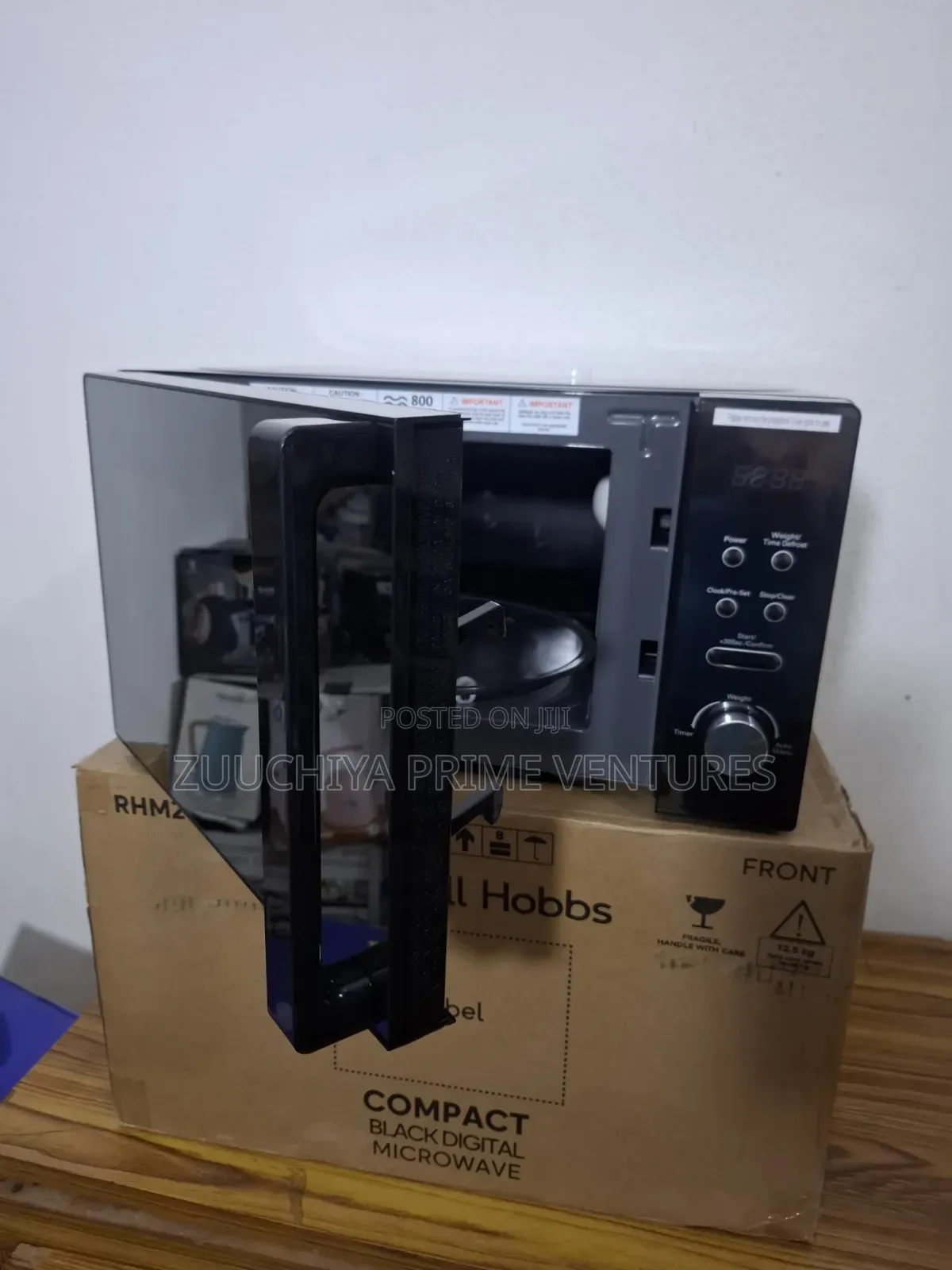 20.l Compact Digital Black/Silver Microwave From Uk 