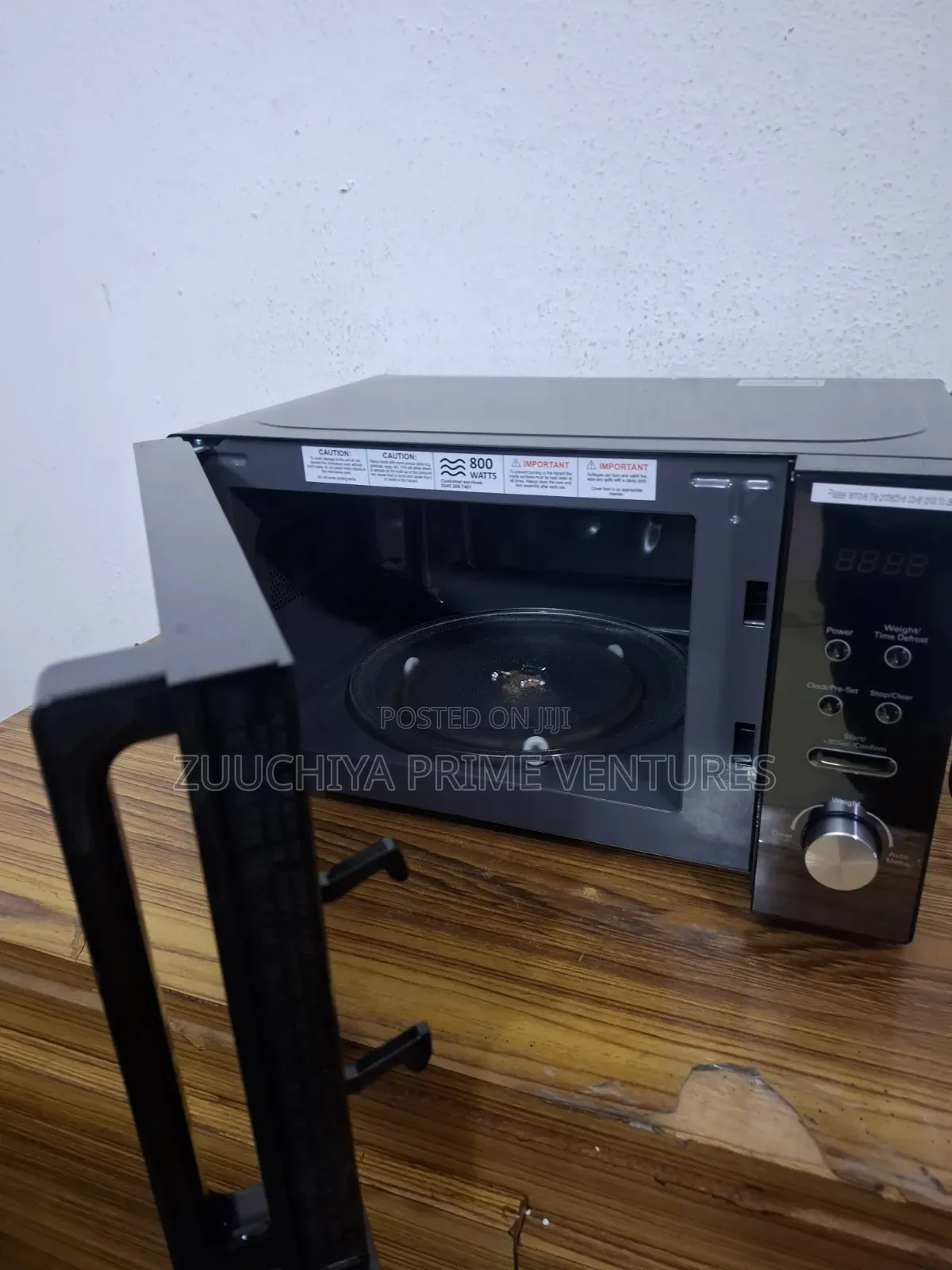 20.l Compact Digital Black/Silver Microwave From Uk 