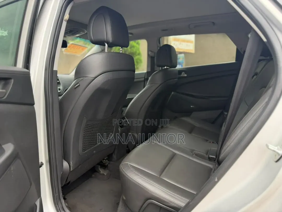 Hyundai Tucson 2018 Silver