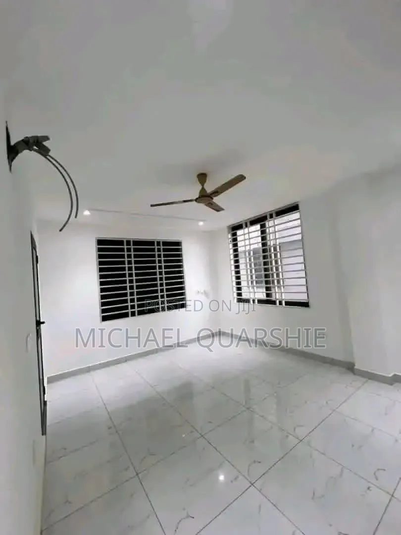 2bdrm Apartment in Dunyo Block Factory, Accra Metropolitan for rent